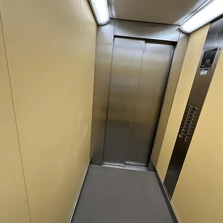 公寓 2 Bedroom, 10 Mins From Center, Floor, Balcony With View, High-speed Internet, Coffee 布拉格